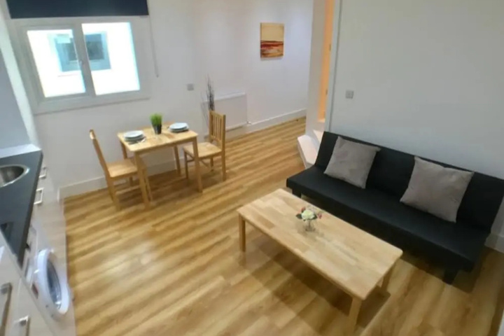 Room 3 of 25