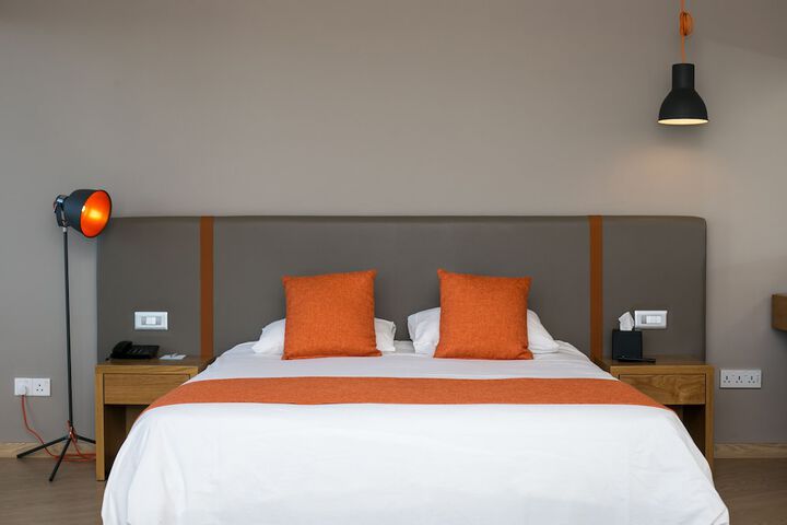 Room 12 of 75