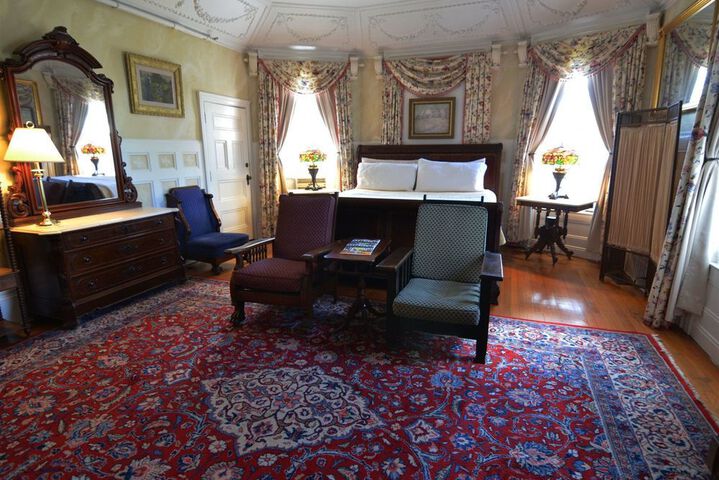 Room 7 of 155