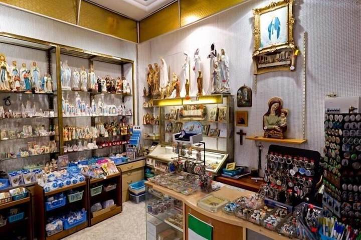 Gift Shop 29 of 45