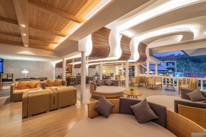 Guest Lobby