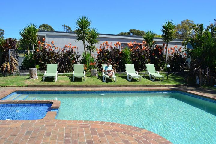 Pools & Facilities
