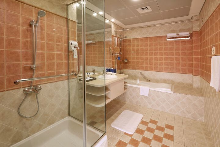 Room 33 of 57