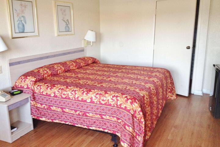 Standard King Bed Accessible (9 of 9)