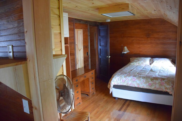 Room 12 of 48