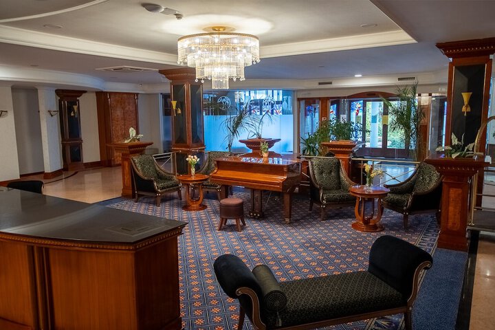 Hotel Interior 6 of 143