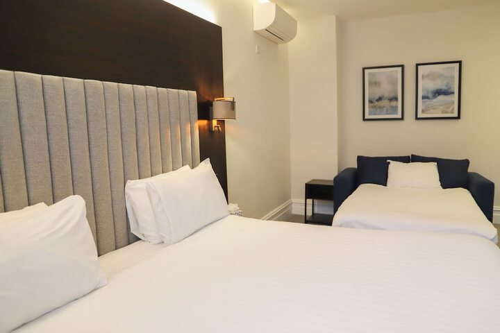 Room 40 of 68