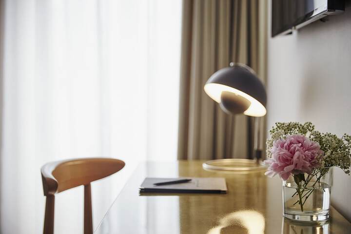 Room amenity