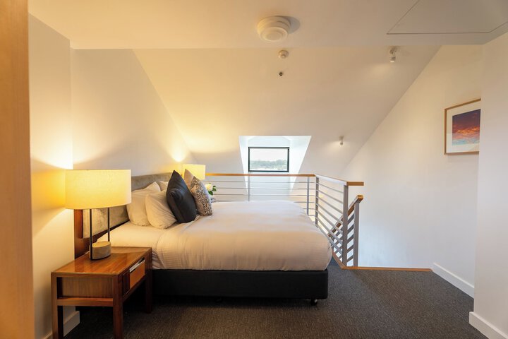 Room 26 of 75