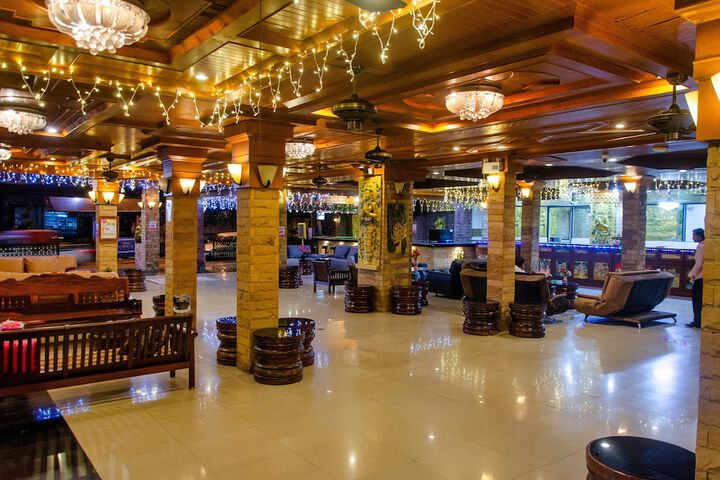 Hotel Interior 5 of 137