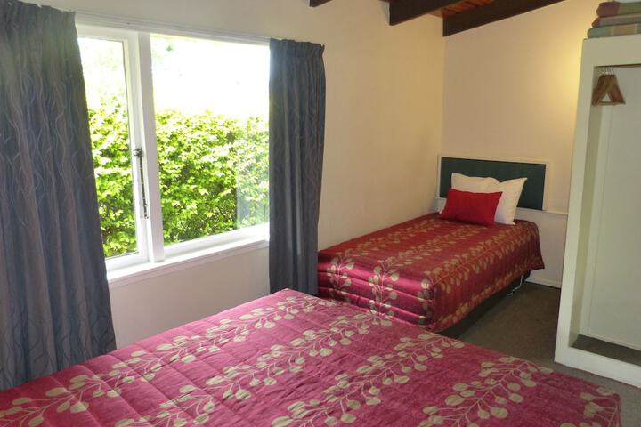 Room 3 of 42