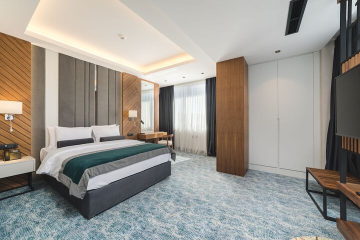 Room 21 of 93