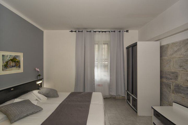 Room 6 of 41