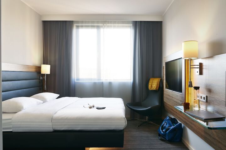 Room 13 of 47