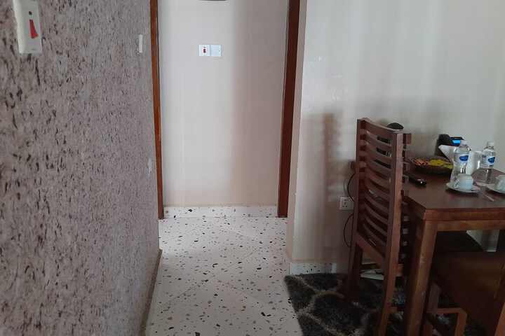 Room 35 of 65