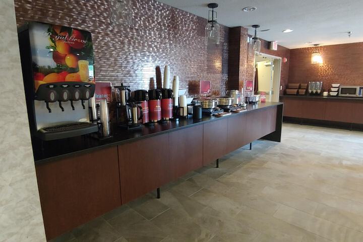 Breakfast/Coffee Service 34 of 37