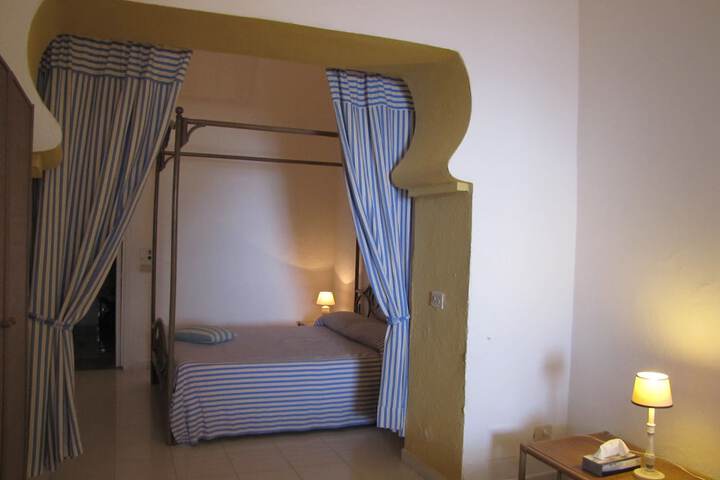 Room 26 of 68