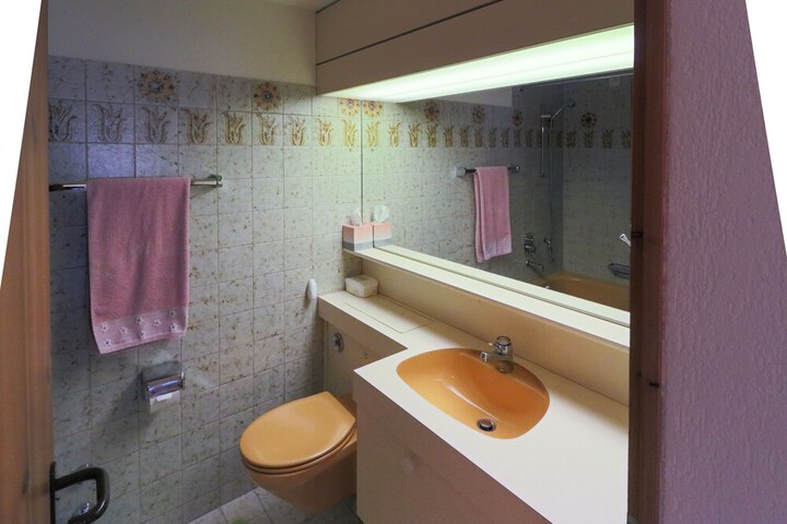 Room 137 of 169