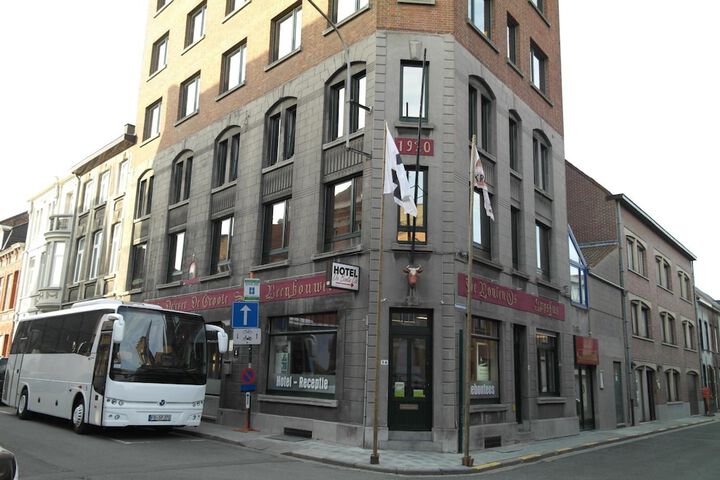 Hotel 39 of 40