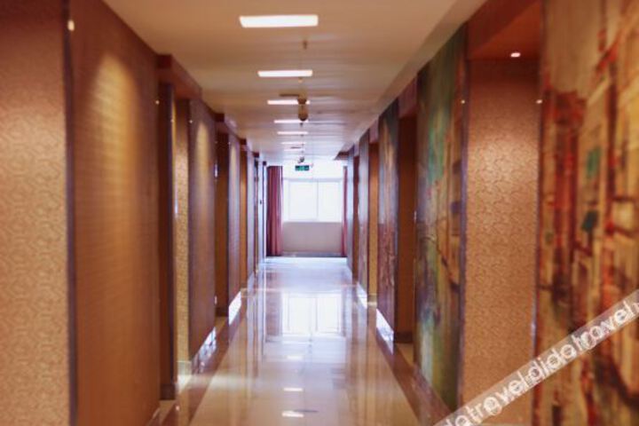 Hotel Interior 7 of 18
