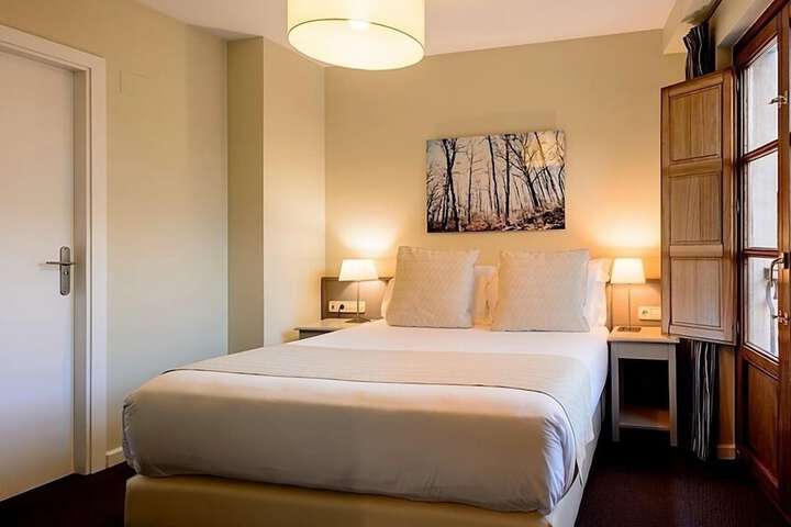 Room 19 of 42