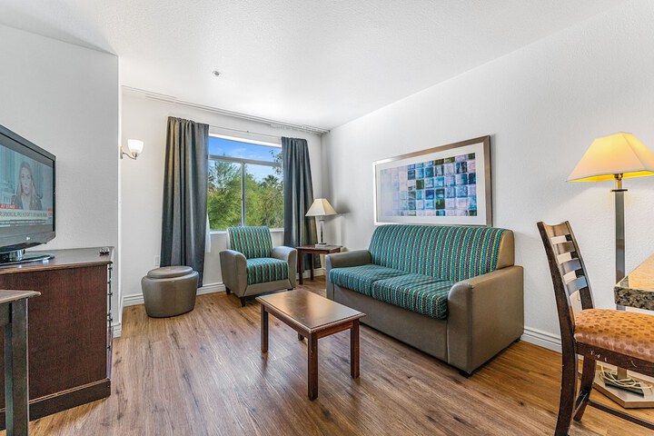 Room 22 of 45
