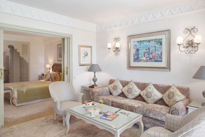Room 10 of 25