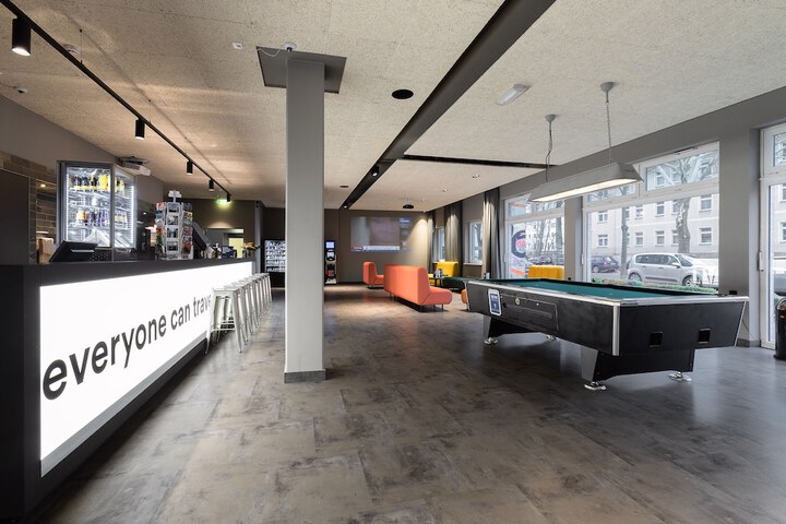 Guest Lobby