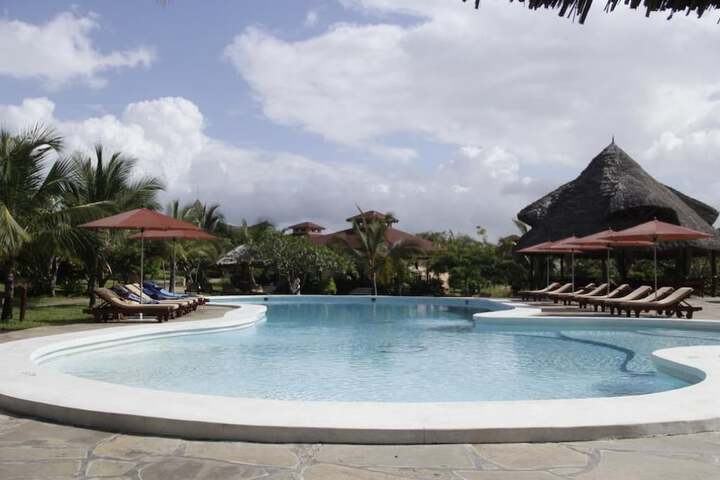 Pool 20 of 31
