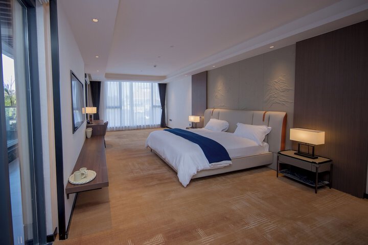Room 49 of 148