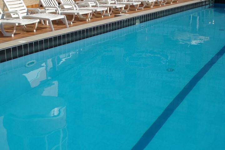 Pool Hotel