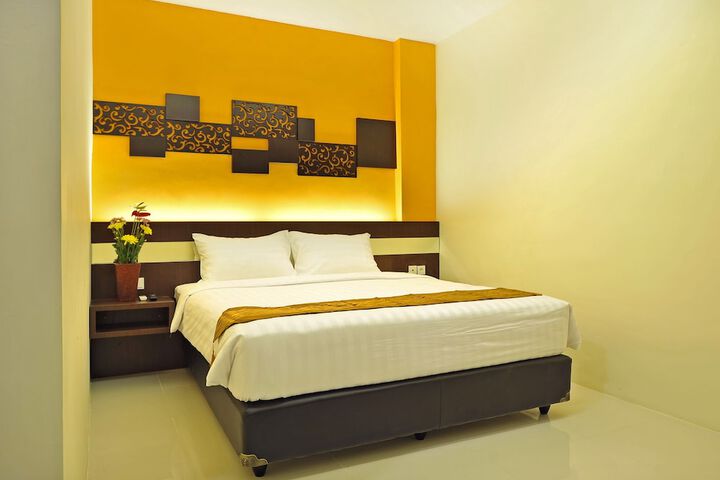 Room 3 of 22