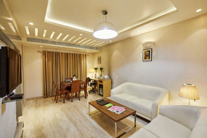 Room 20 of 28