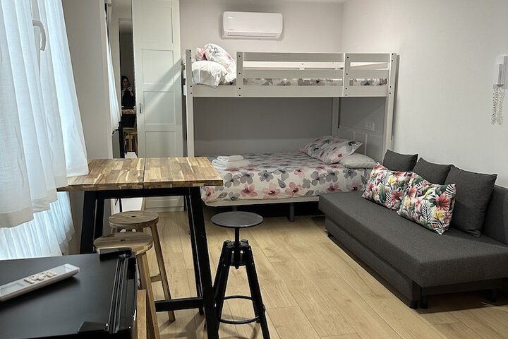 Room 37 of 85