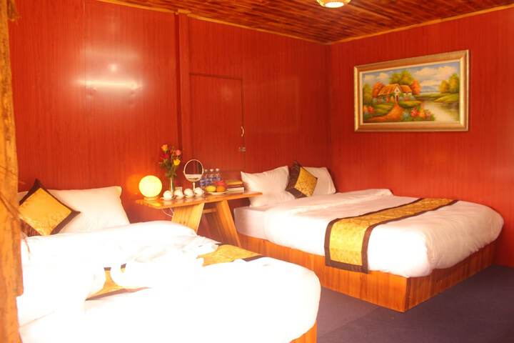Room 3 of 40
