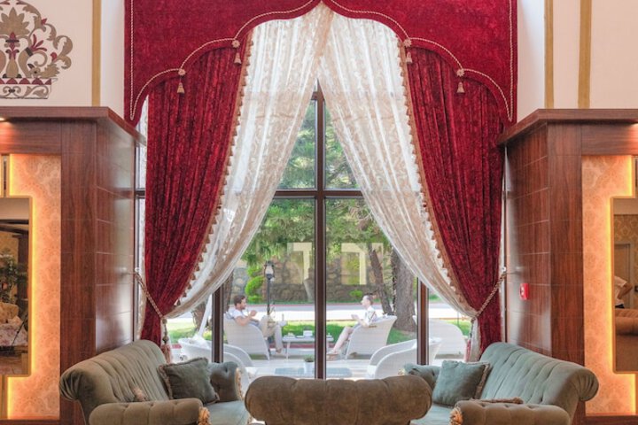Guest Lobby