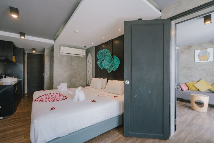Room 78 of 196