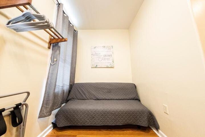 Room 15 of 51