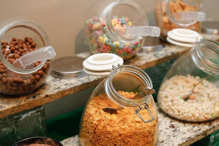 Breakfast buffet