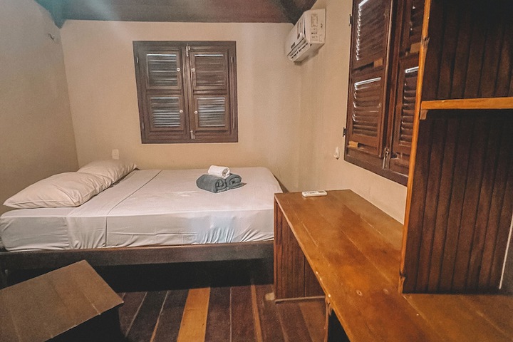 Room 6 of 124