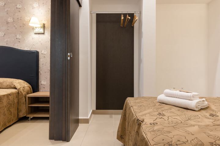 Room 26 of 64
