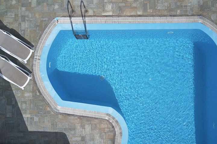 Pool 39 of 59