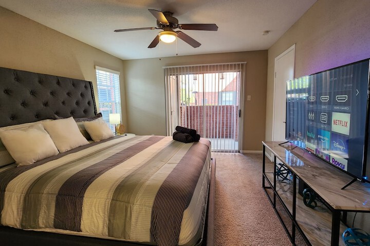 Room 6 of 47