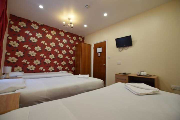 Room 21 of 40