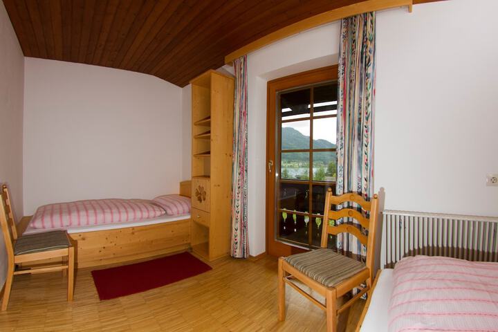 Room 3 of 54