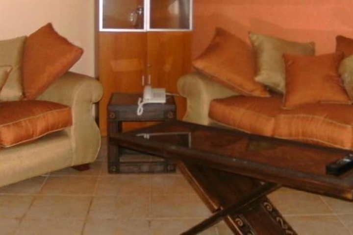 Room 8 of 19