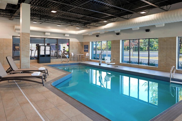 Pools & Facilities