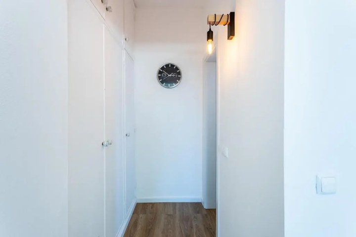 Room 9 of 15