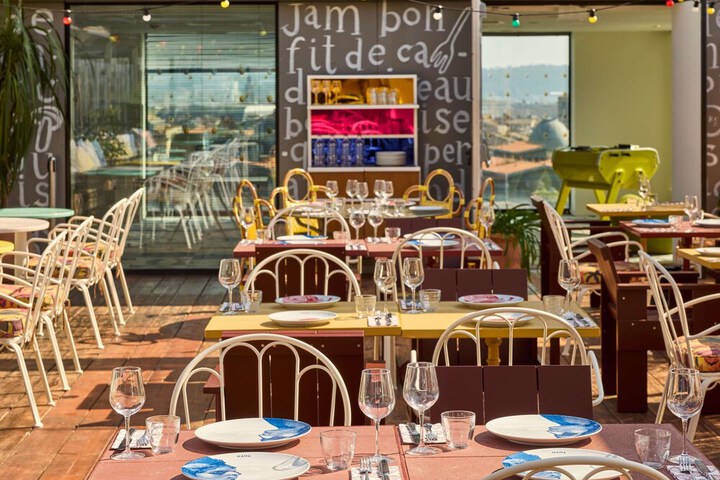 Dining 83 of 158