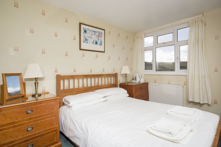 Room 10 of 23